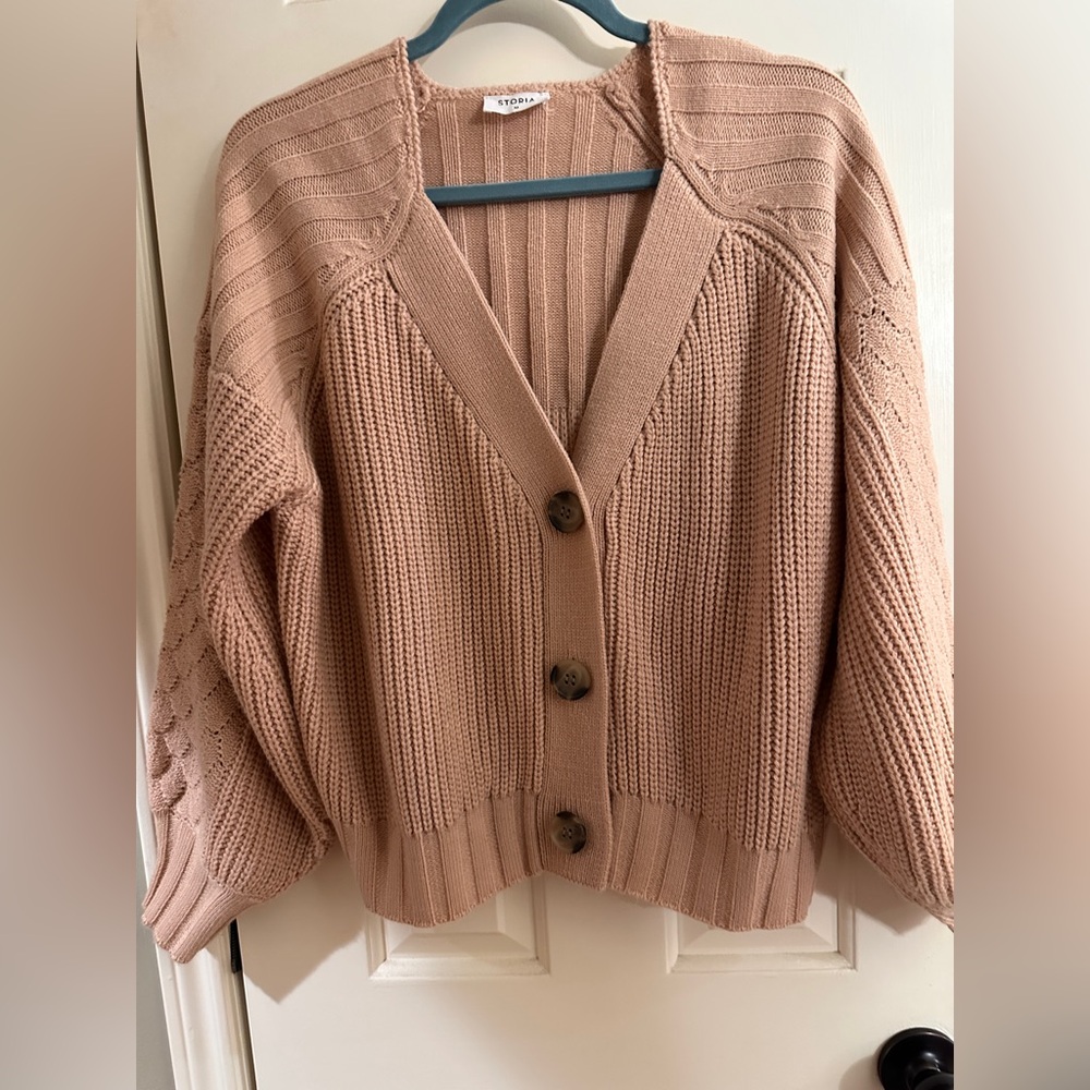 Storia - Button-Up Cardigan
